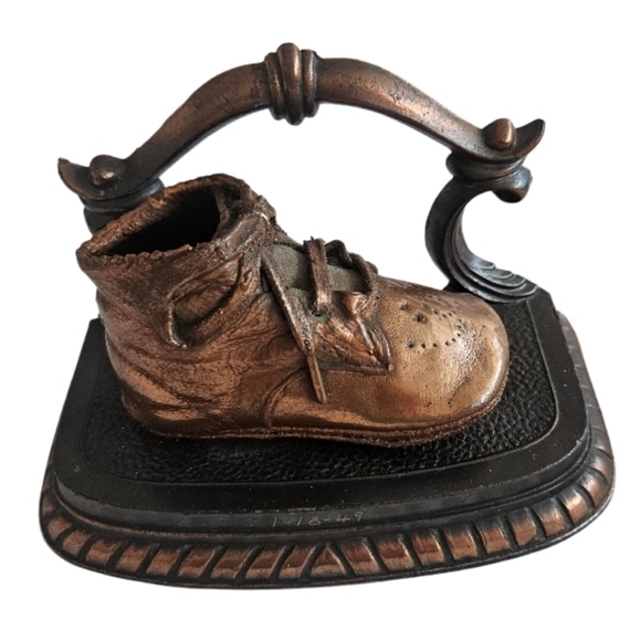 Vintage Bronze Baby Shoe Keepsake - Picture 5 of 7